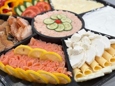 מגש משולב (7 תאים) + 25 בייגל