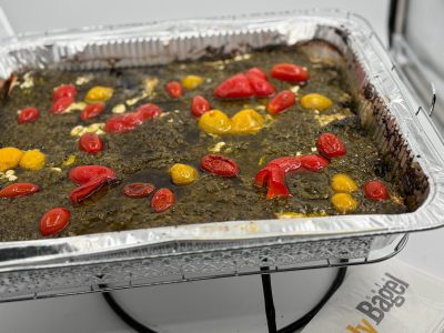 מגש 20 יח' פילה סלמון ברוטב פסטו